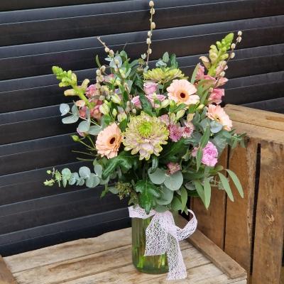Blush Haze Vase Design